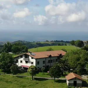 https://agroturismo-azkue.basquecountryhotels.org