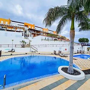 https://househelen.tenerifehoteles.net